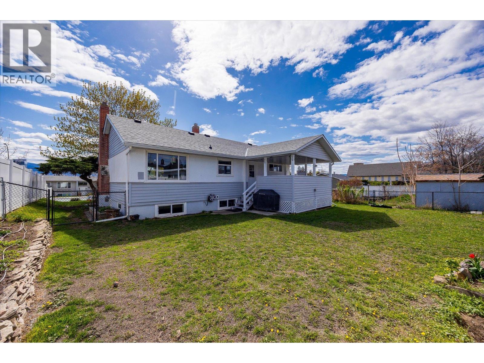 1614 Bernard Avenue, Kelowna, British Columbia  V1Y 6R9 - Photo 46 - 10384287