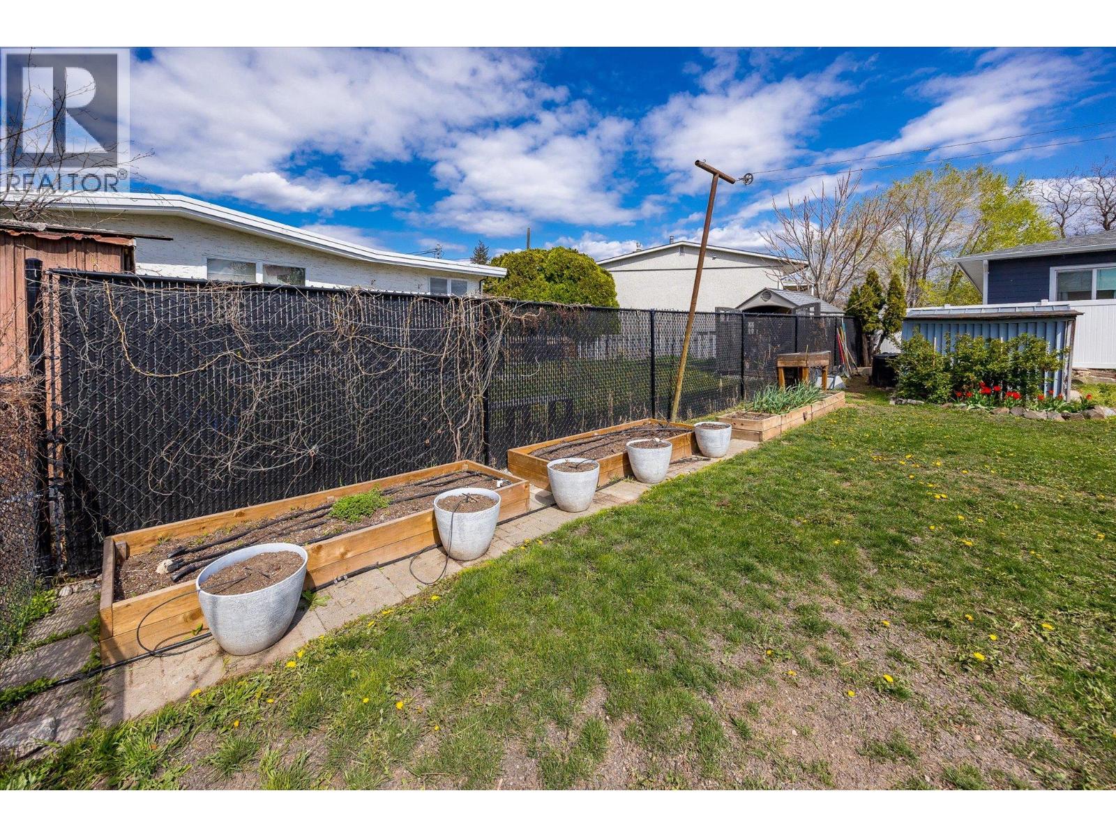 1614 Bernard Avenue, Kelowna, British Columbia  V1Y 6R9 - Photo 49 - 10384287