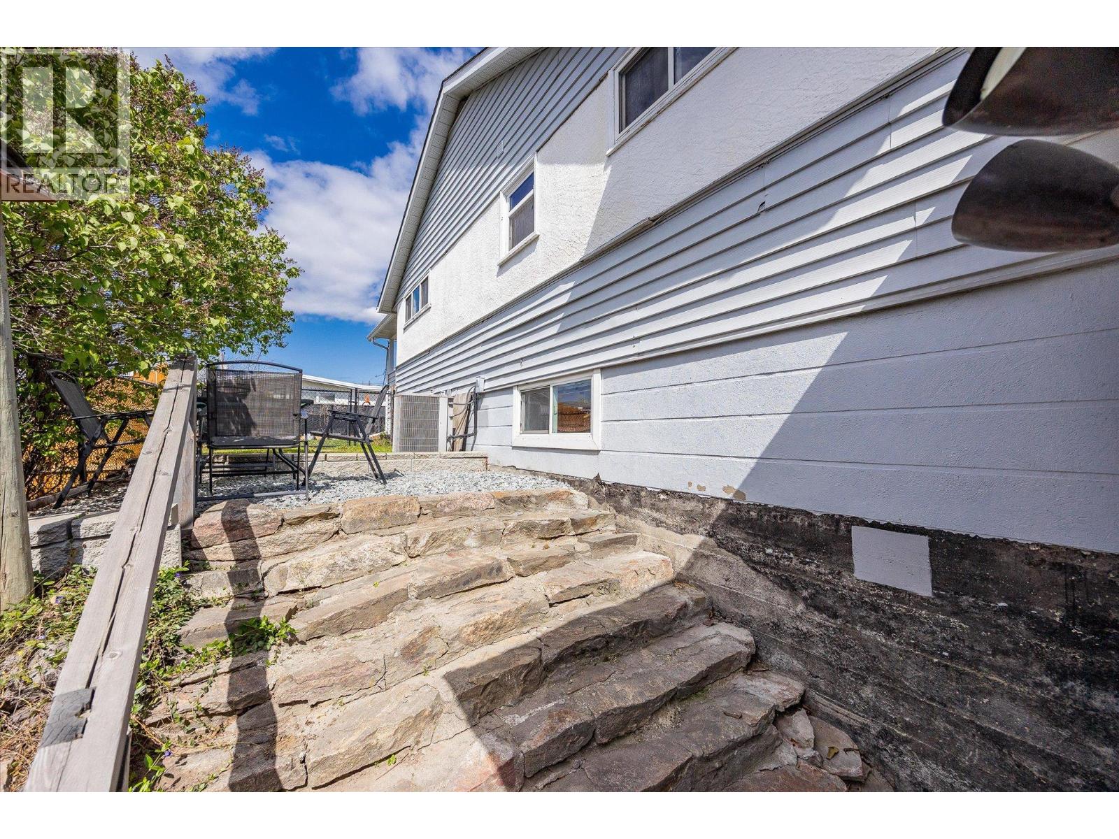 1614 Bernard Avenue, Kelowna, British Columbia  V1Y 6R9 - Photo 52 - 10384287