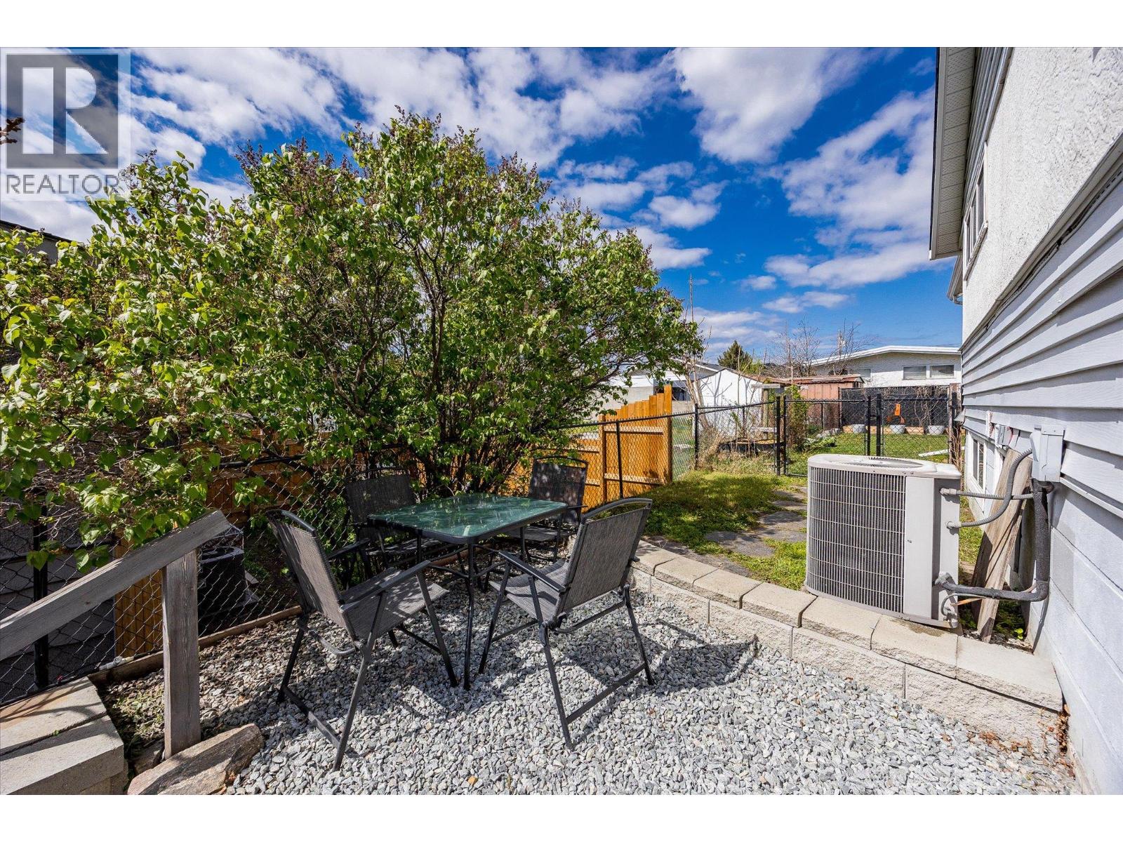 1614 Bernard Avenue, Kelowna, British Columbia  V1Y 6R9 - Photo 53 - 10384287