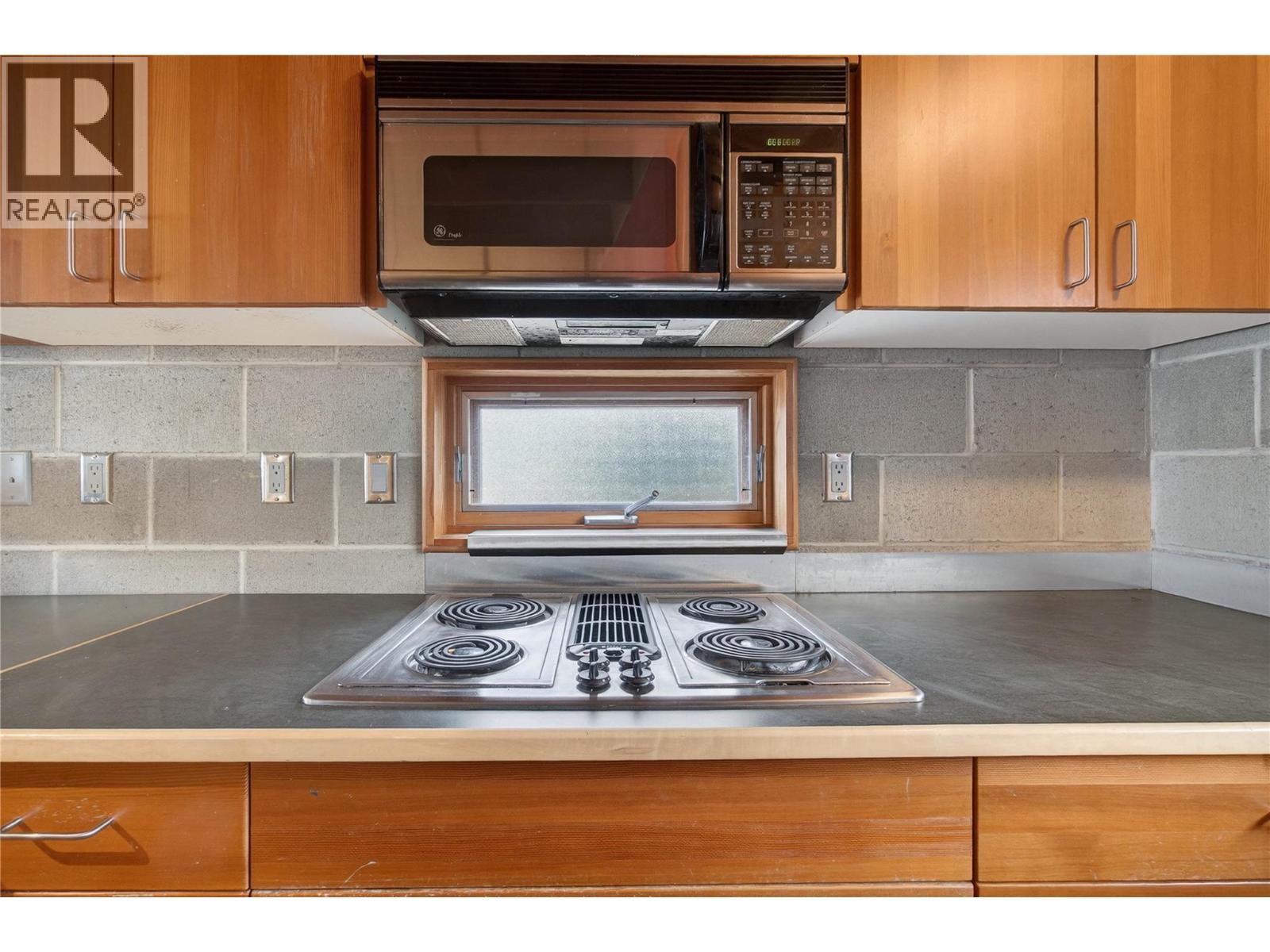 1259 Dieppe Road, Sorrento, British Columbia  V0E 2W0 - Photo 12 - 10378715