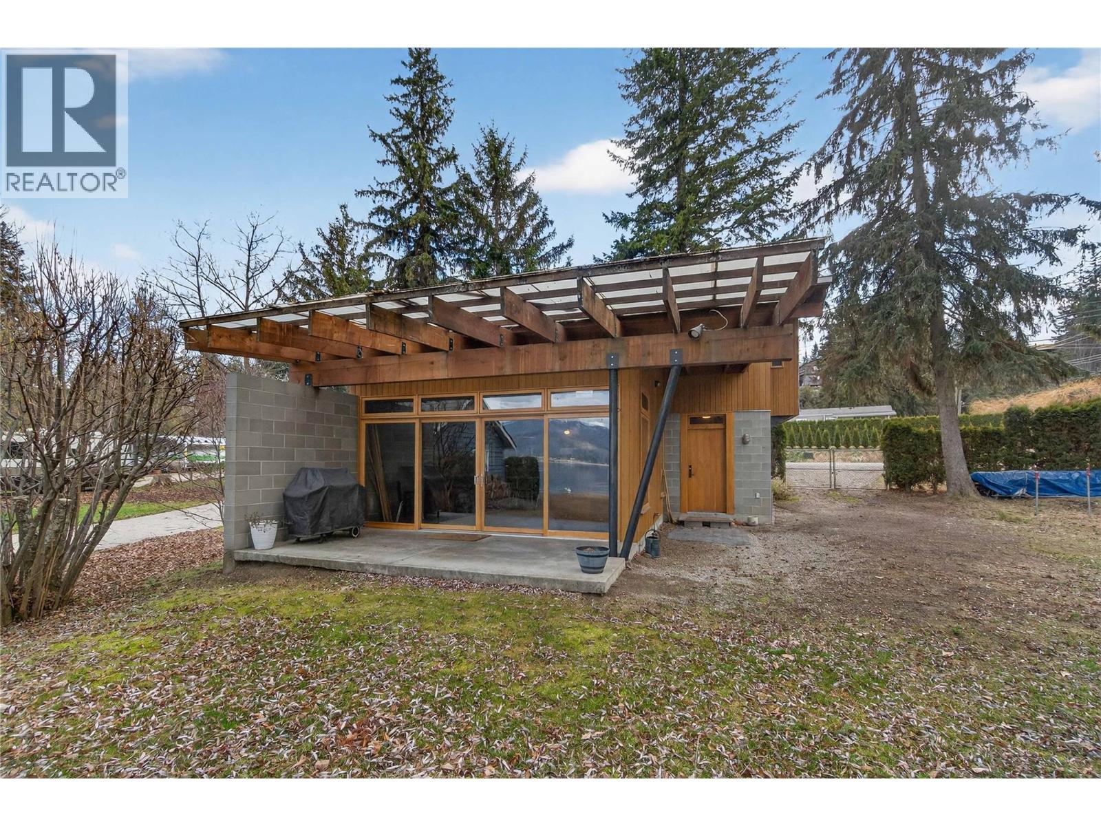 1259 Dieppe Road, Sorrento, British Columbia  V0E 2W0 - Photo 4 - 10378715