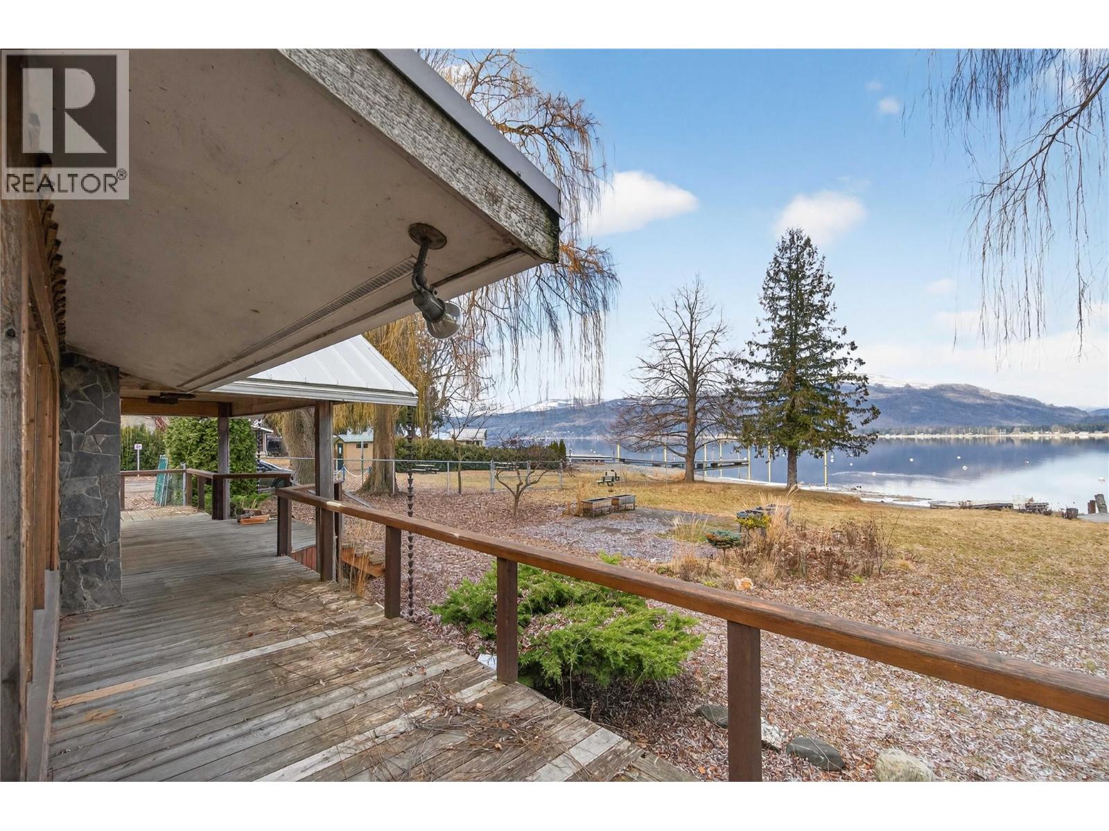 2862 Caen Road, Sorrento, British Columbia  V0E 2W0 - Photo 37 - 10378711