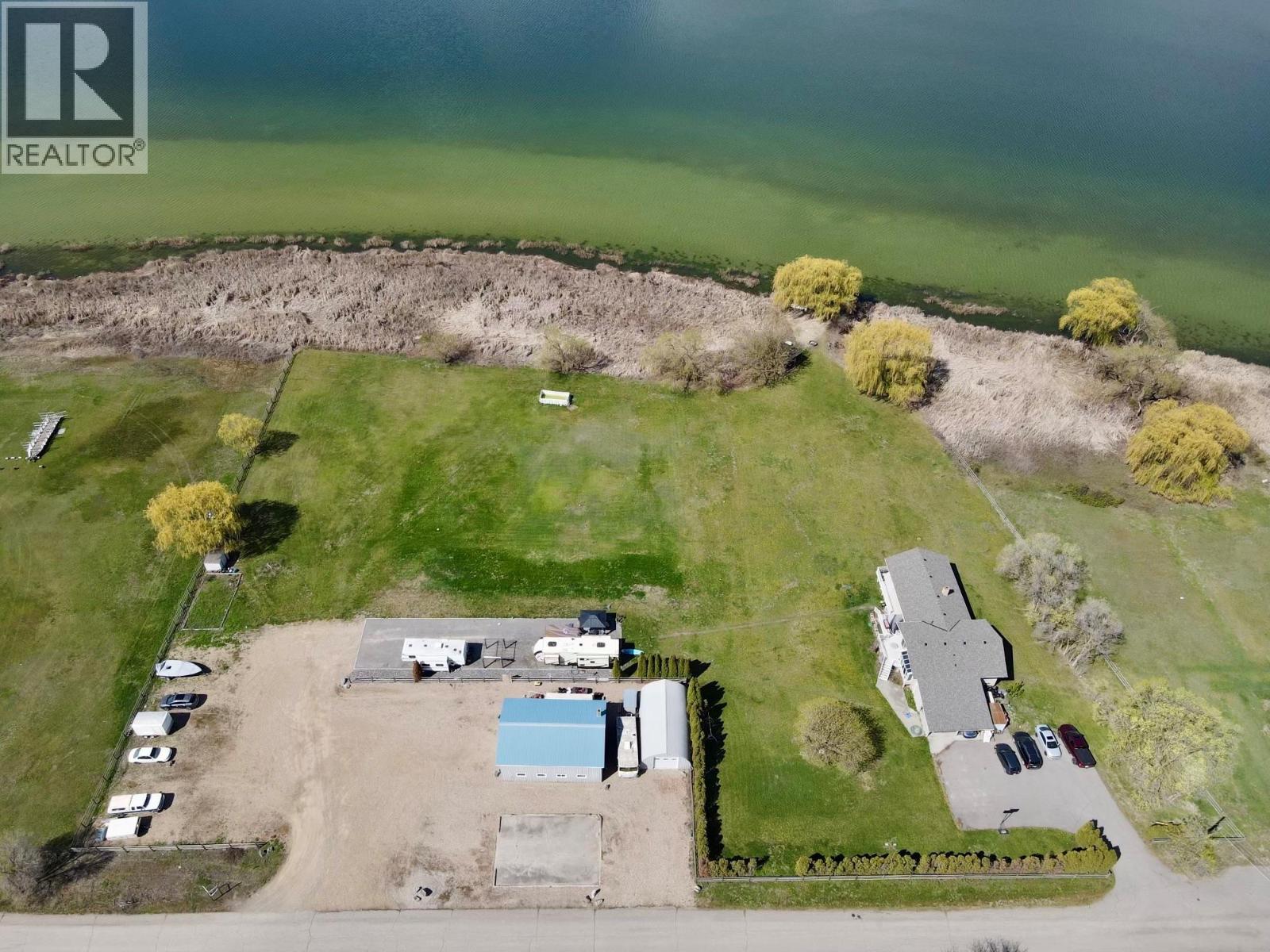 7792 Lochdale Road, Vernon, British Columbia  V1B 3R8 - Photo 1 - 10384345