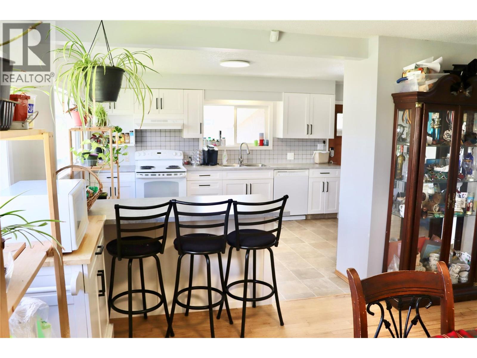 7792 Lochdale Road, Vernon, British Columbia  V1B 3R8 - Photo 13 - 10384345