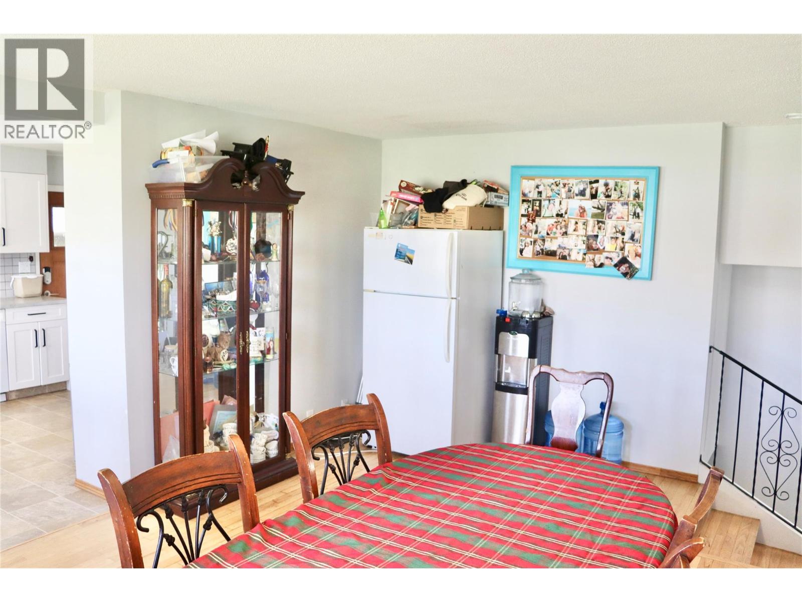 7792 Lochdale Road, Vernon, British Columbia  V1B 3R8 - Photo 15 - 10384345