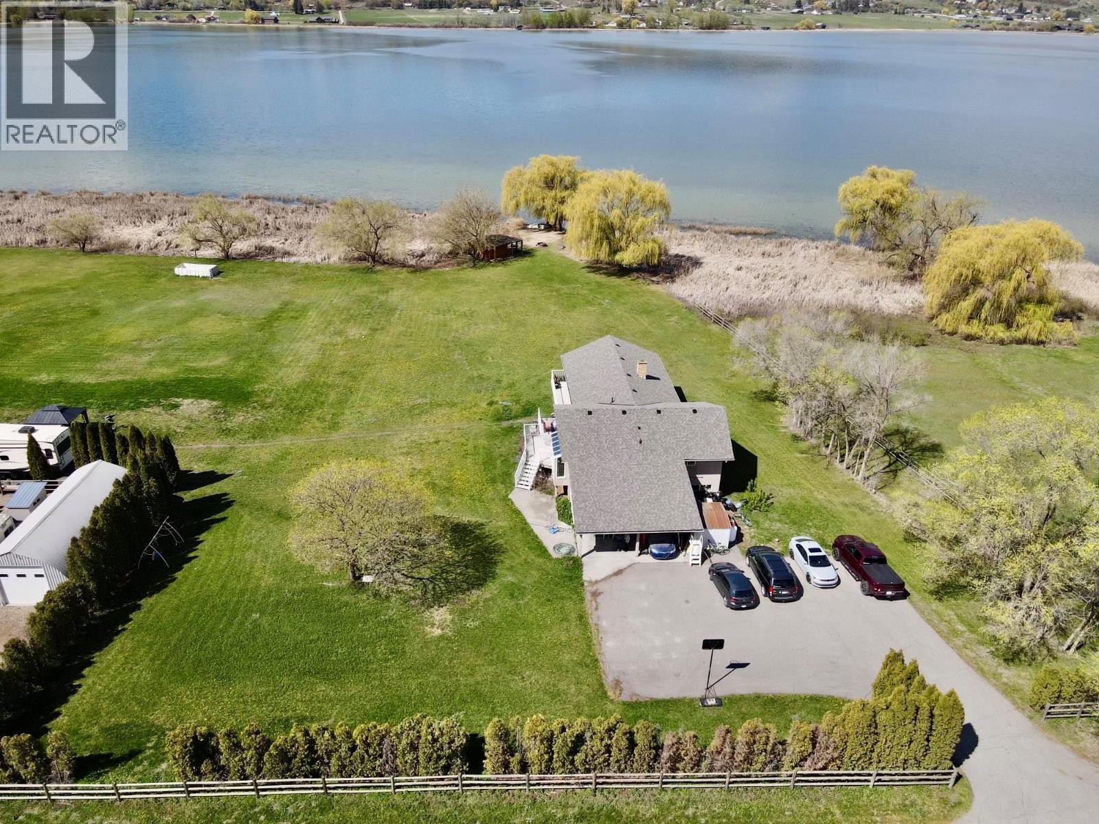 7792 Lochdale Road, Vernon, British Columbia  V1B 3R8 - Photo 8 - 10384345