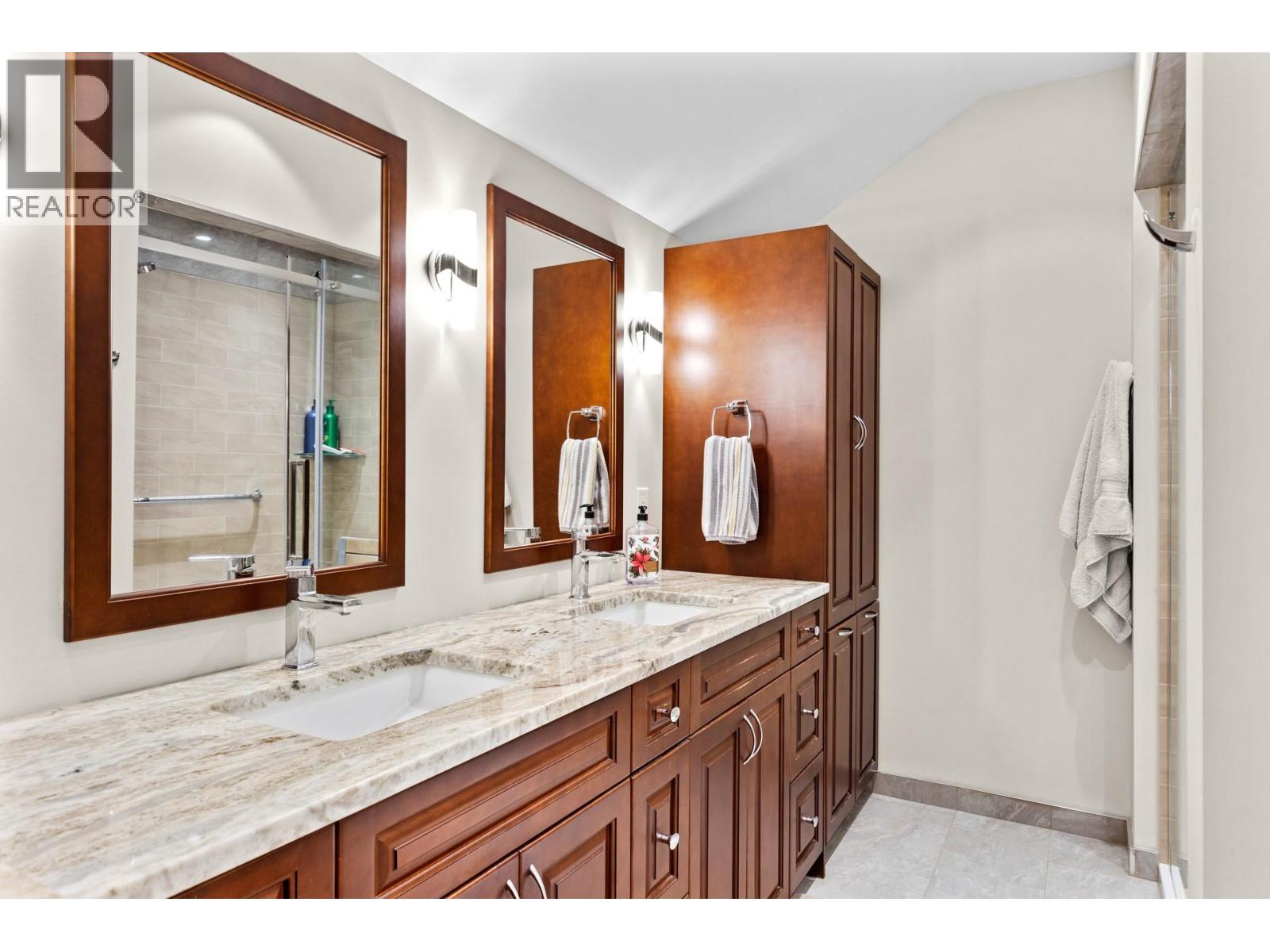 6130 Lipsett Avenue, Peachland, British Columbia  V0H 1X7 - Photo 24 - 10384136