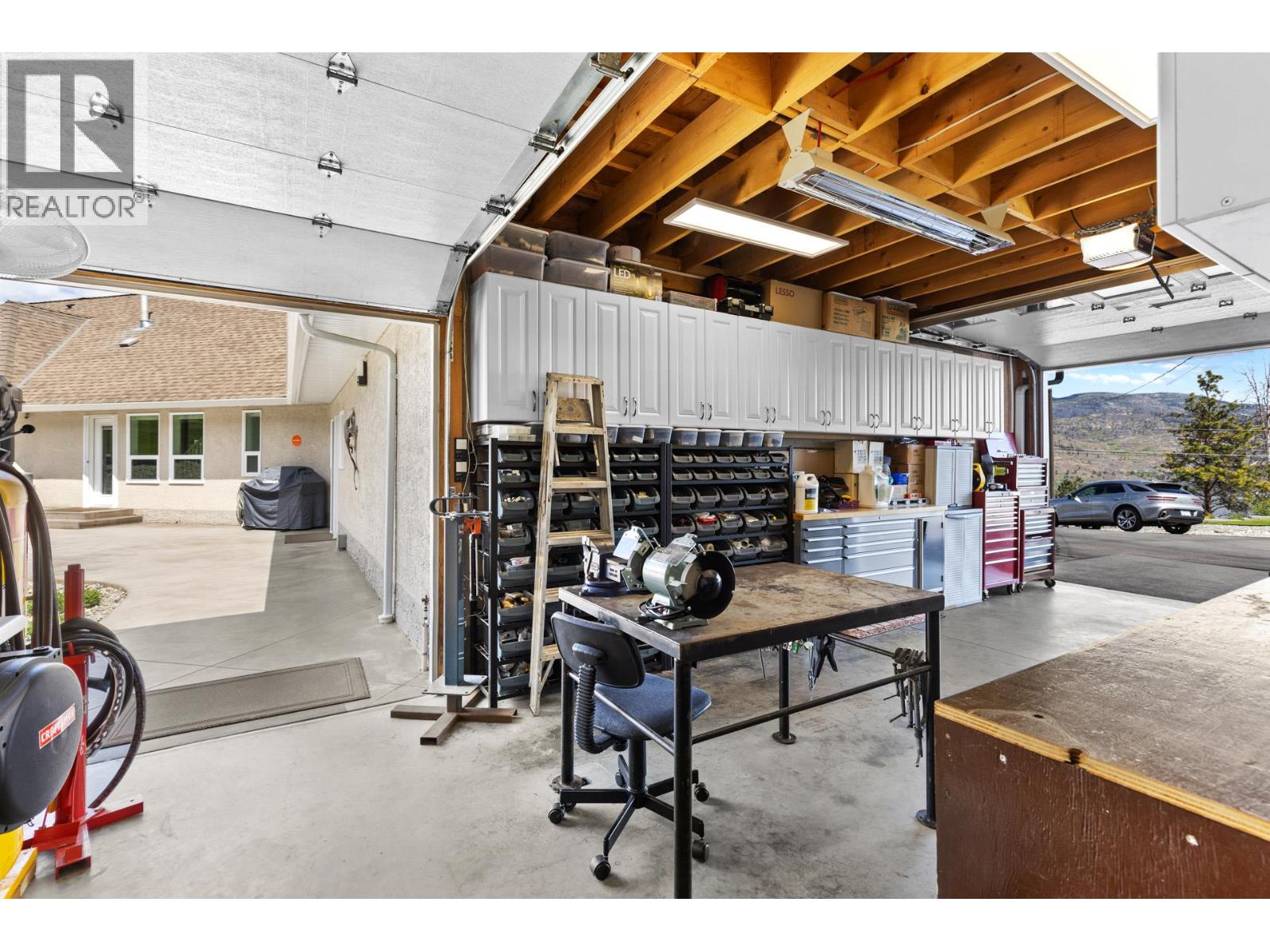 6130 Lipsett Avenue, Peachland, British Columbia  V0H 1X7 - Photo 38 - 10384136