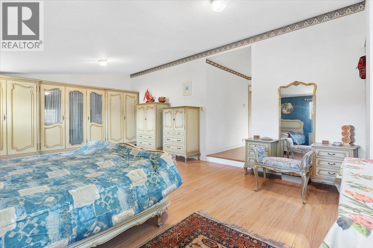 1215 Trinity Valley Road, Lumby, British Columbia  V0E 2G4 - Photo 27 - 10384157