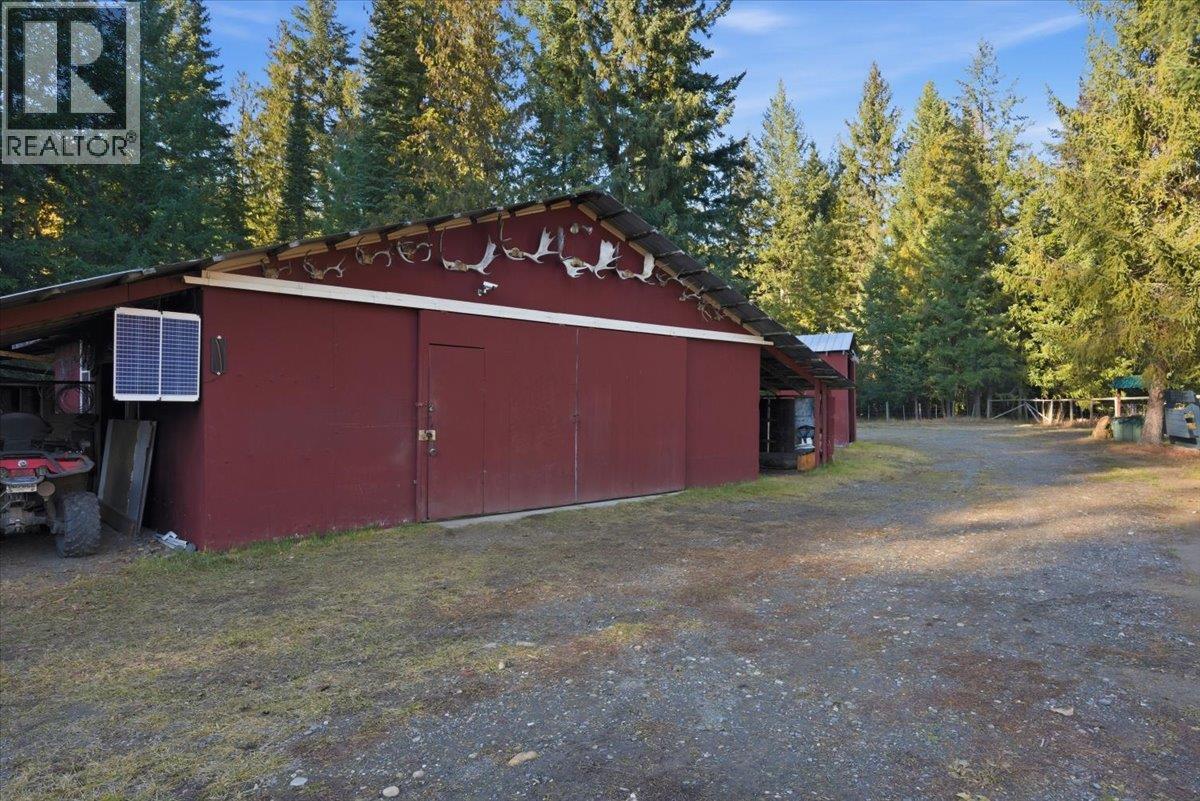 1215 Trinity Valley Road, Lumby, British Columbia  V0E 2G4 - Photo 35 - 10384157