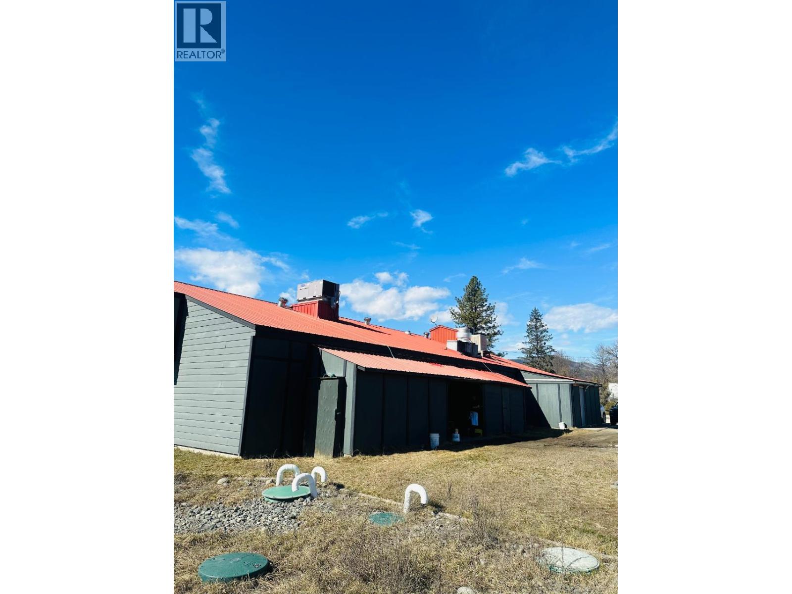 4394 Yard Road, Barriere, British Columbia  V0E 1E0 - Photo 4 - 10384390
