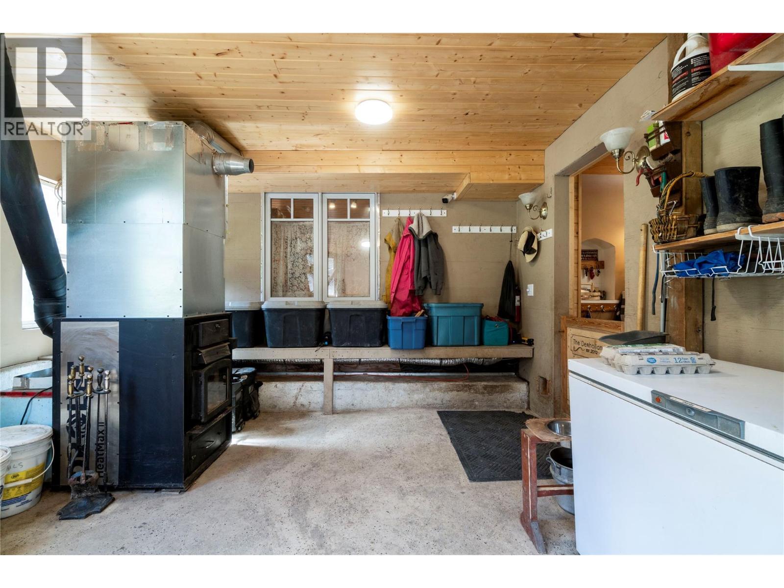 4856 Eagle Bay Road, Eagle Bay, British Columbia  V0E 1T0 - Photo 11 - 10382070