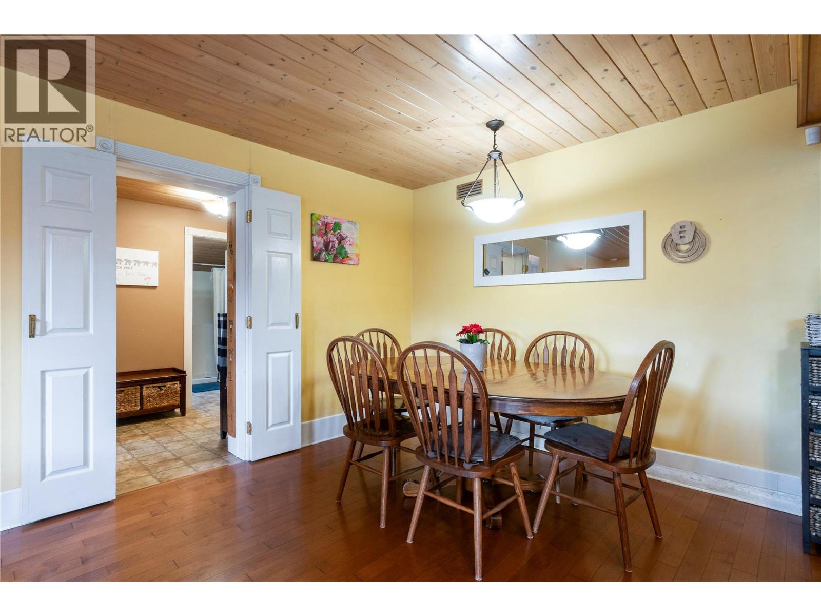 4856 Eagle Bay Road, Eagle Bay, British Columbia  V0E 1T0 - Photo 17 - 10382070