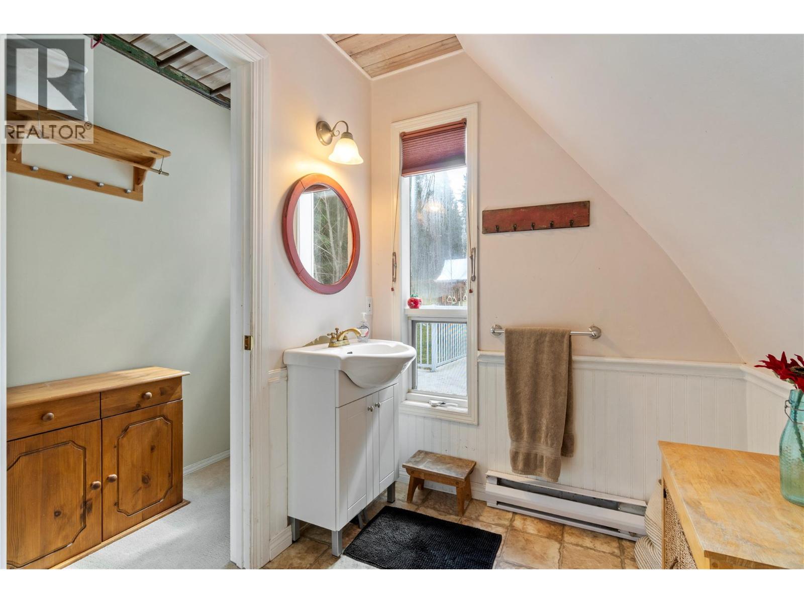 4856 Eagle Bay Road, Eagle Bay, British Columbia  V0E 1T0 - Photo 40 - 10382070