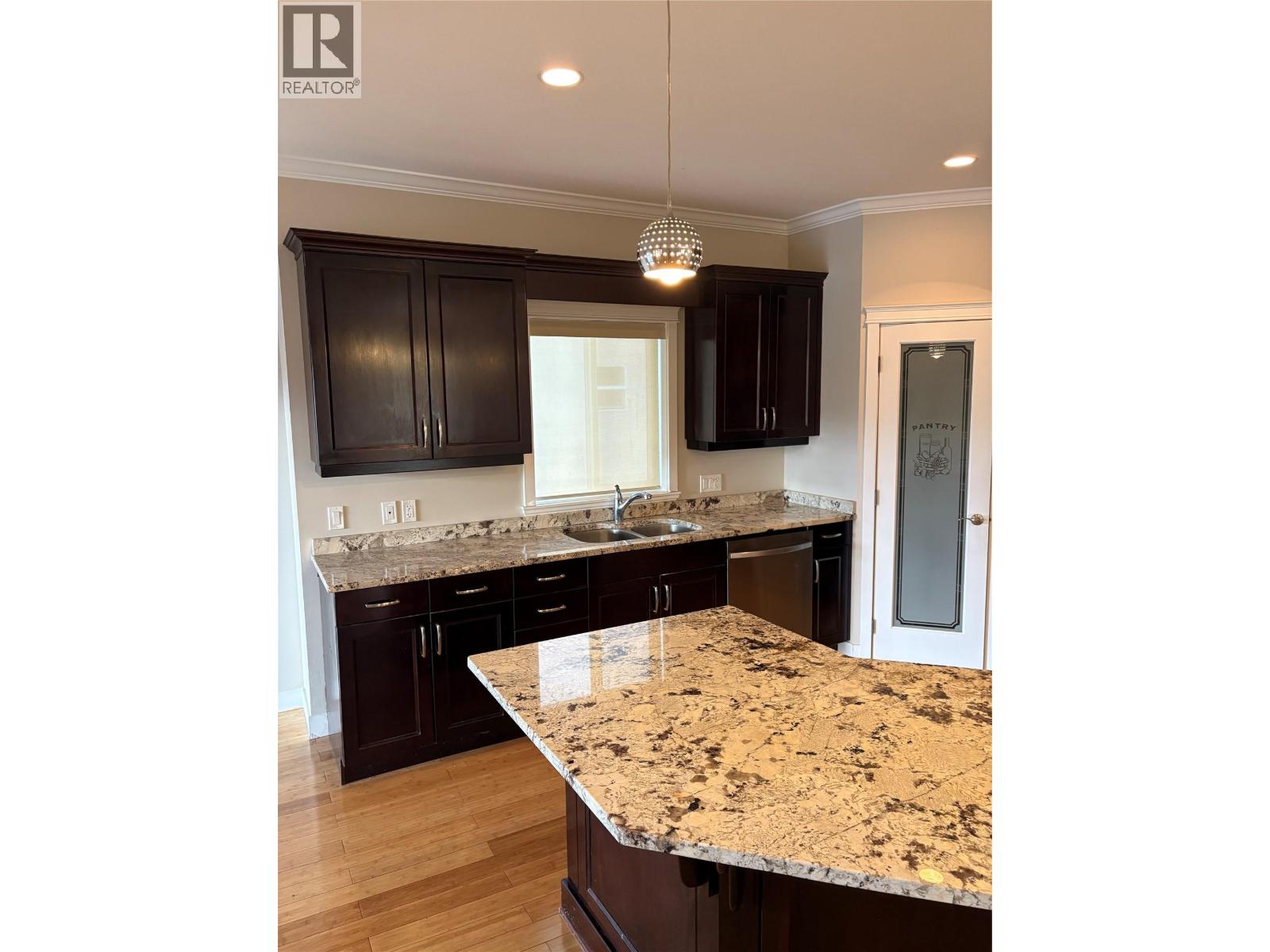 435 Taylor Road, Kelowna, British Columbia  V1X 4G3 - Photo 2 - 10384335