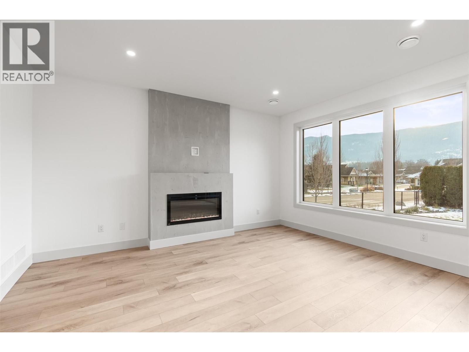 2345 Patterson Avenue Unit# 101, Armstrong, British Columbia  V0E 1B0 - Photo 12 - 10383927