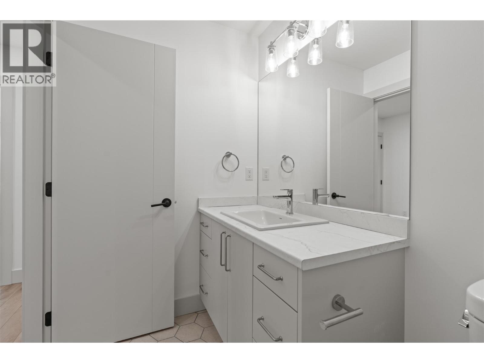 2345 Patterson Avenue Unit# 101, Armstrong, British Columbia  V0E 1B0 - Photo 38 - 10383927