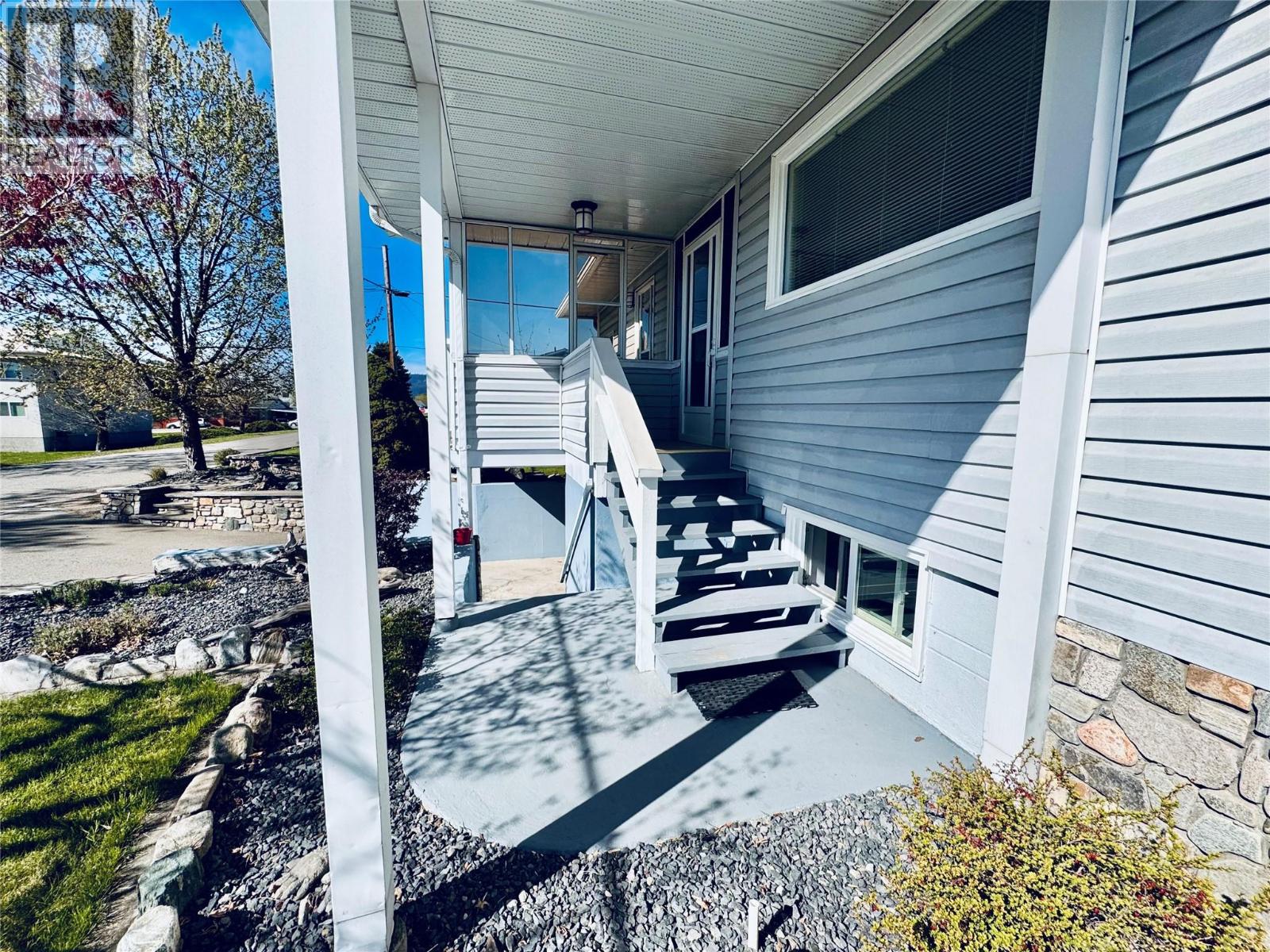 7027 18th Street, Grand Forks, British Columbia  V0H 1H2 - Photo 16 - 10384273