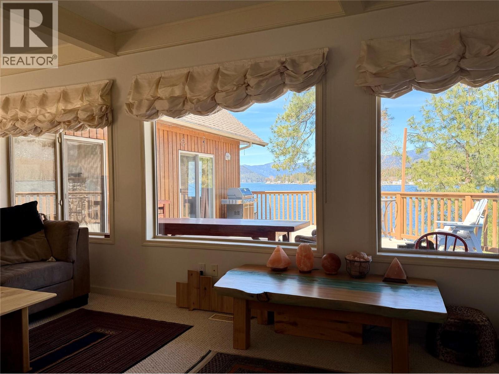 70 Sandner Road, Christina Lake, British Columbia  V0H 1E0 - Photo 11 - 10383113