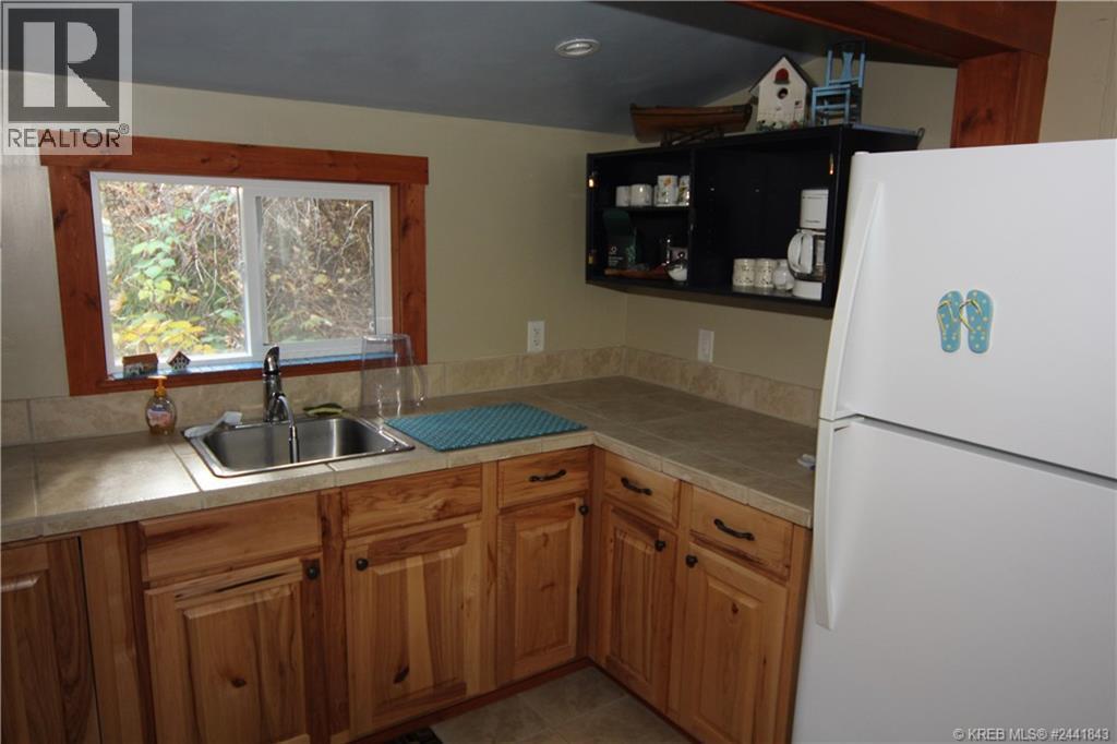 70 Sandner Road, Christina Lake, British Columbia  V0H 1E0 - Photo 36 - 10383113