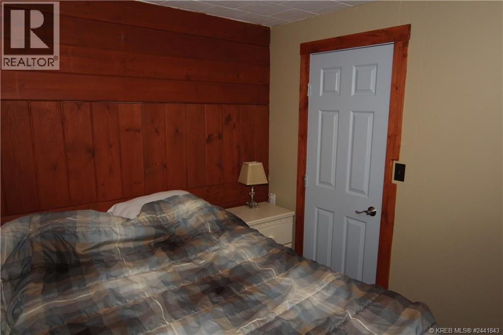 70 Sandner Road, Christina Lake, British Columbia  V0H 1E0 - Photo 37 - 10383113