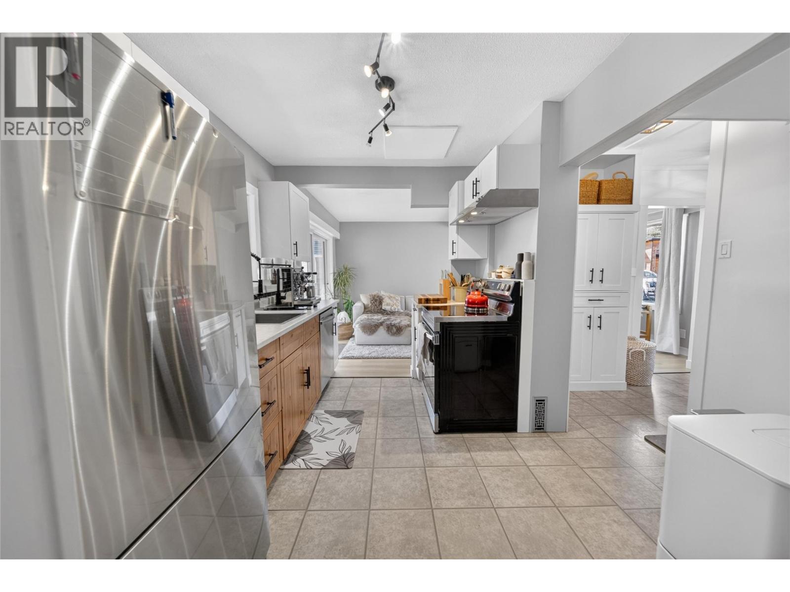 715 6th Avenue, Kimberley, British Columbia  V1A 2V9 - Photo 10 - 10384074