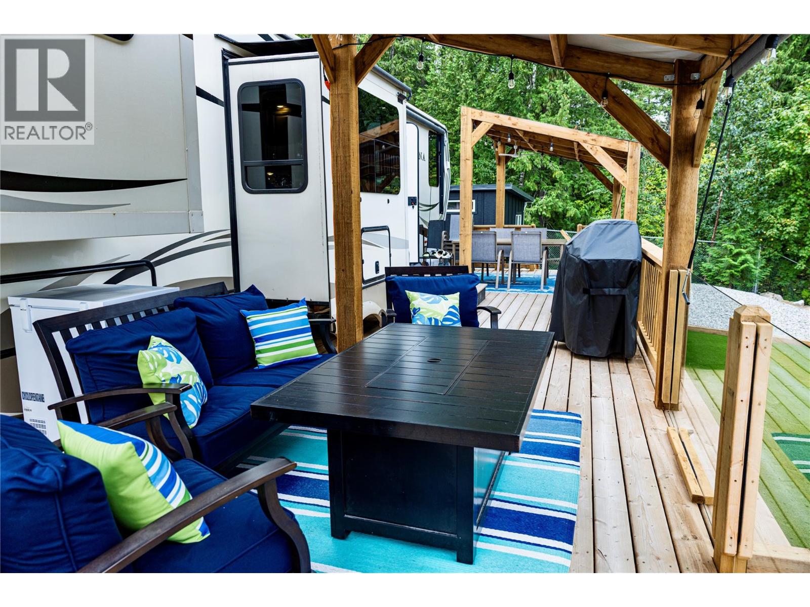 8253 97a Highway Lot# 4, Mara, British Columbia  V0E 2K0 - Photo 11 - 10384441