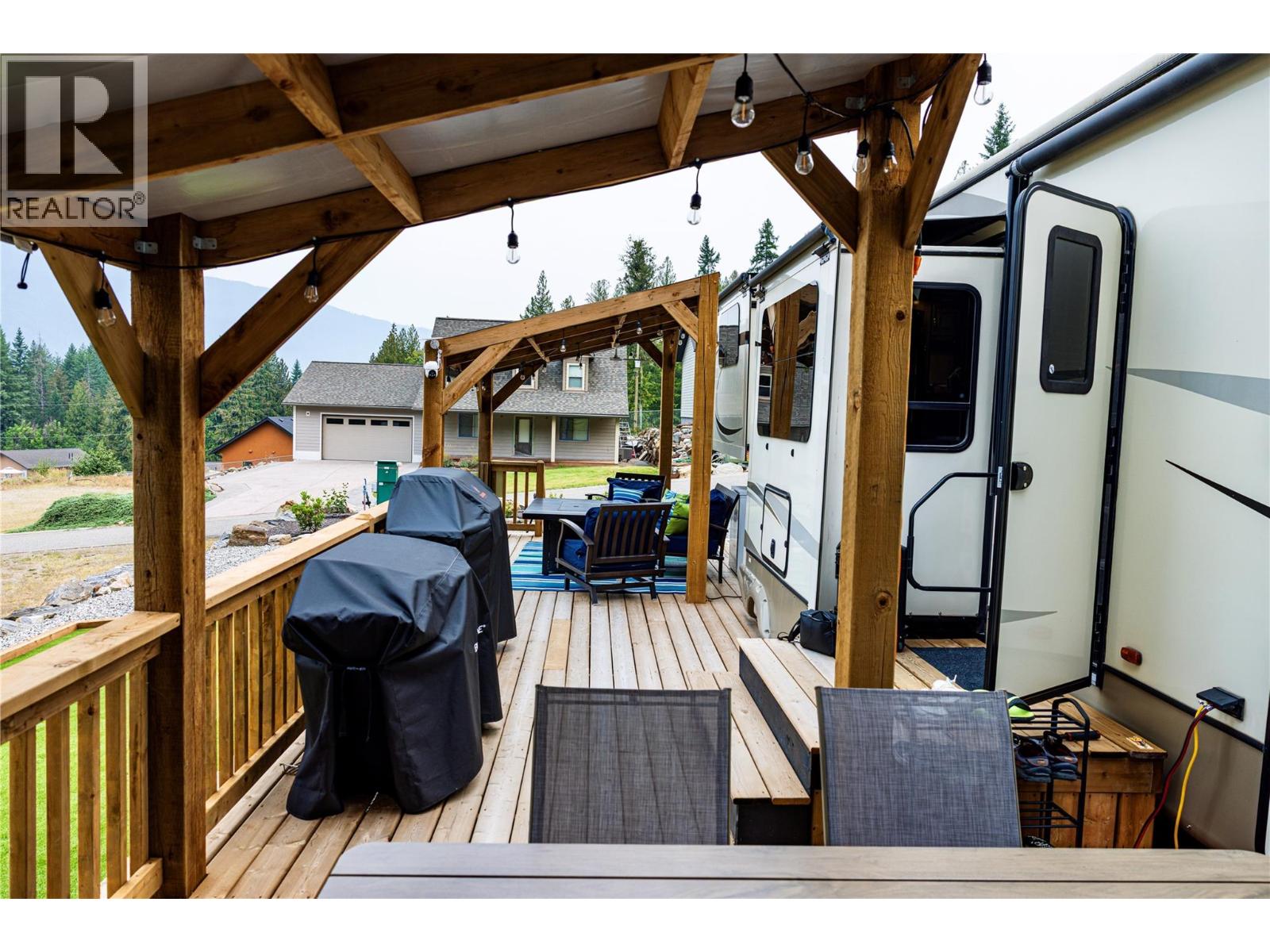 8253 97a Highway Lot# 4, Mara, British Columbia  V0E 2K0 - Photo 13 - 10384441