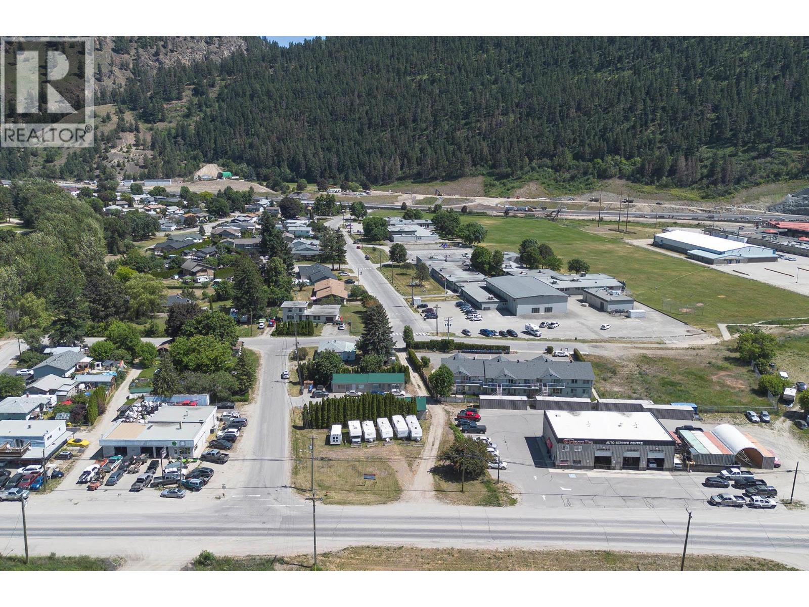 409 Shuswap Avenue, Chase, British Columbia  V0E 1M0 - Photo 16 - 10384428