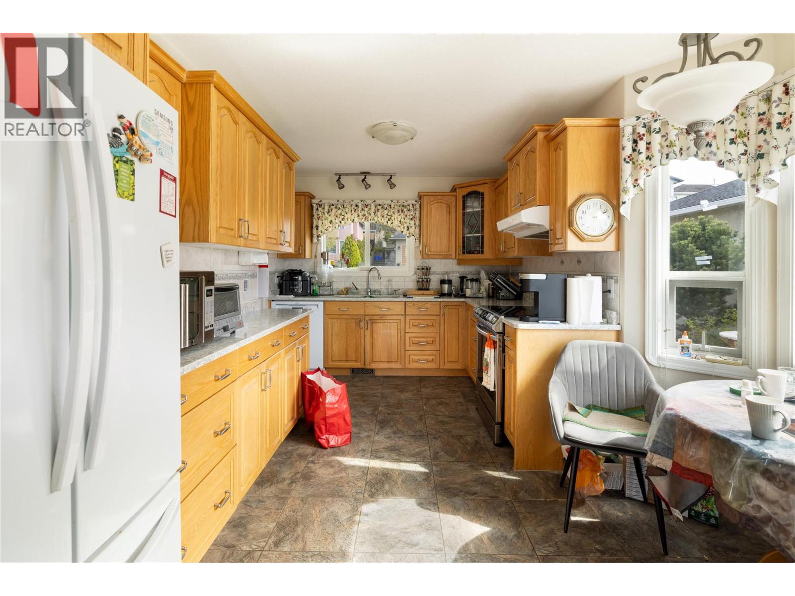 4805 Valleyview Place, Vernon, British Columbia  V1T 9L6 - Photo 17 - 10384303