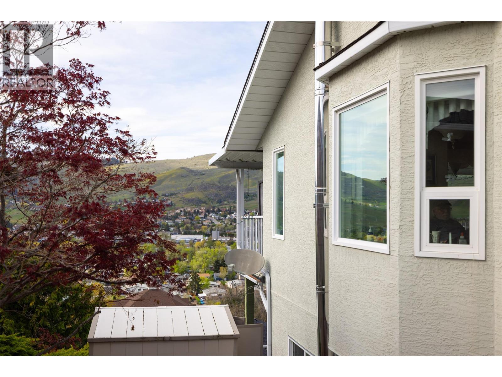 4805 Valleyview Place, Vernon, British Columbia  V1T 9L6 - Photo 7 - 10384303