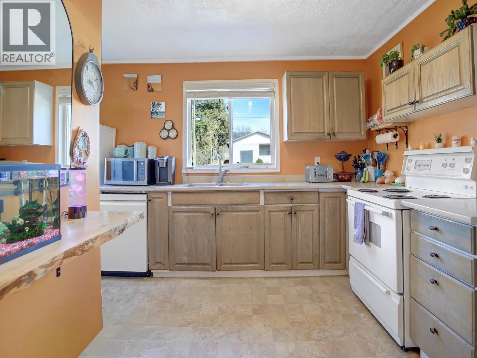 1802 31 Street, Vernon, British Columbia  V1T 5G9 - Photo 14 - 10384245