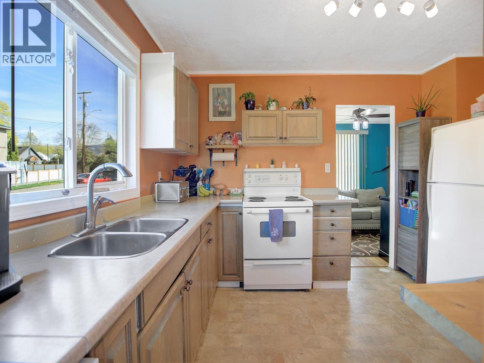 1802 31 Street, Vernon, British Columbia  V1T 5G9 - Photo 15 - 10384245