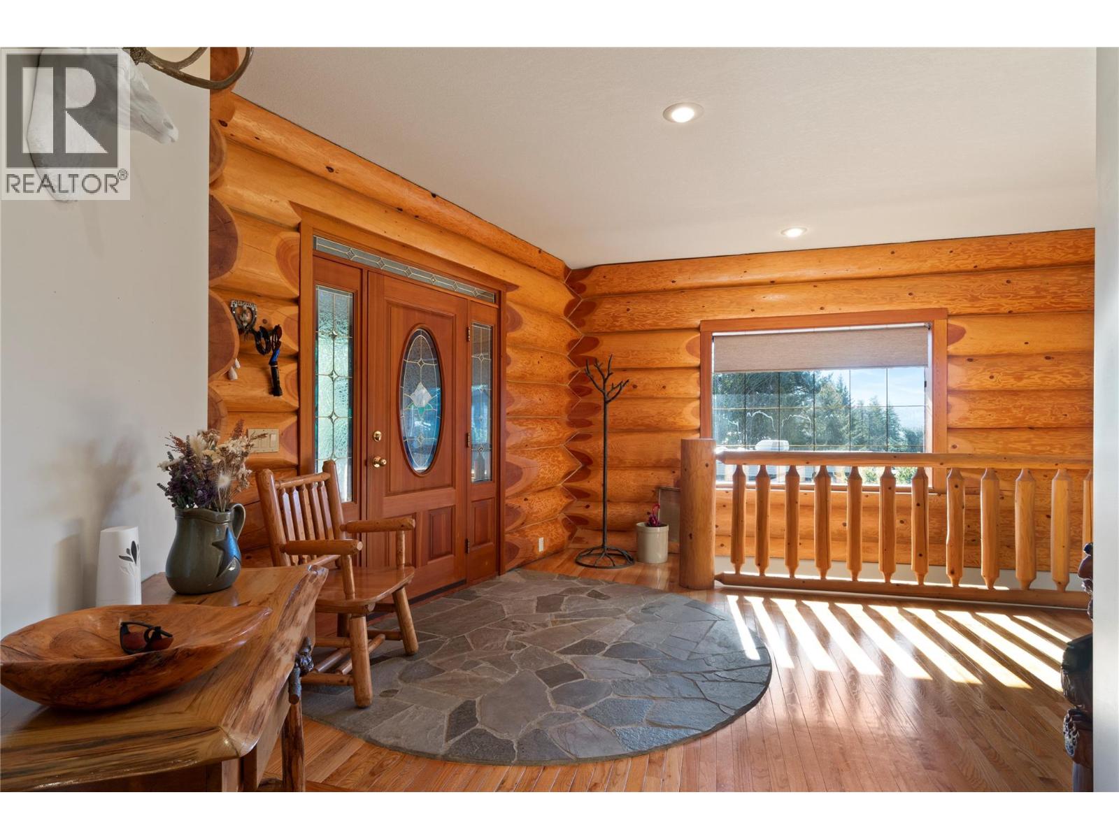 3660 Braelyn Road, Tappen, British Columbia  V0E 2X0 - Photo 4 - 10384232