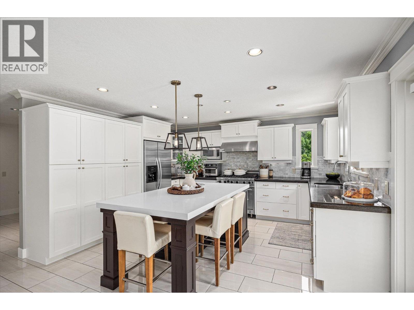 4841 Canyon Ridge Crescent, Kelowna, British Columbia  V1W 4A1 - Photo 11 - 10384162