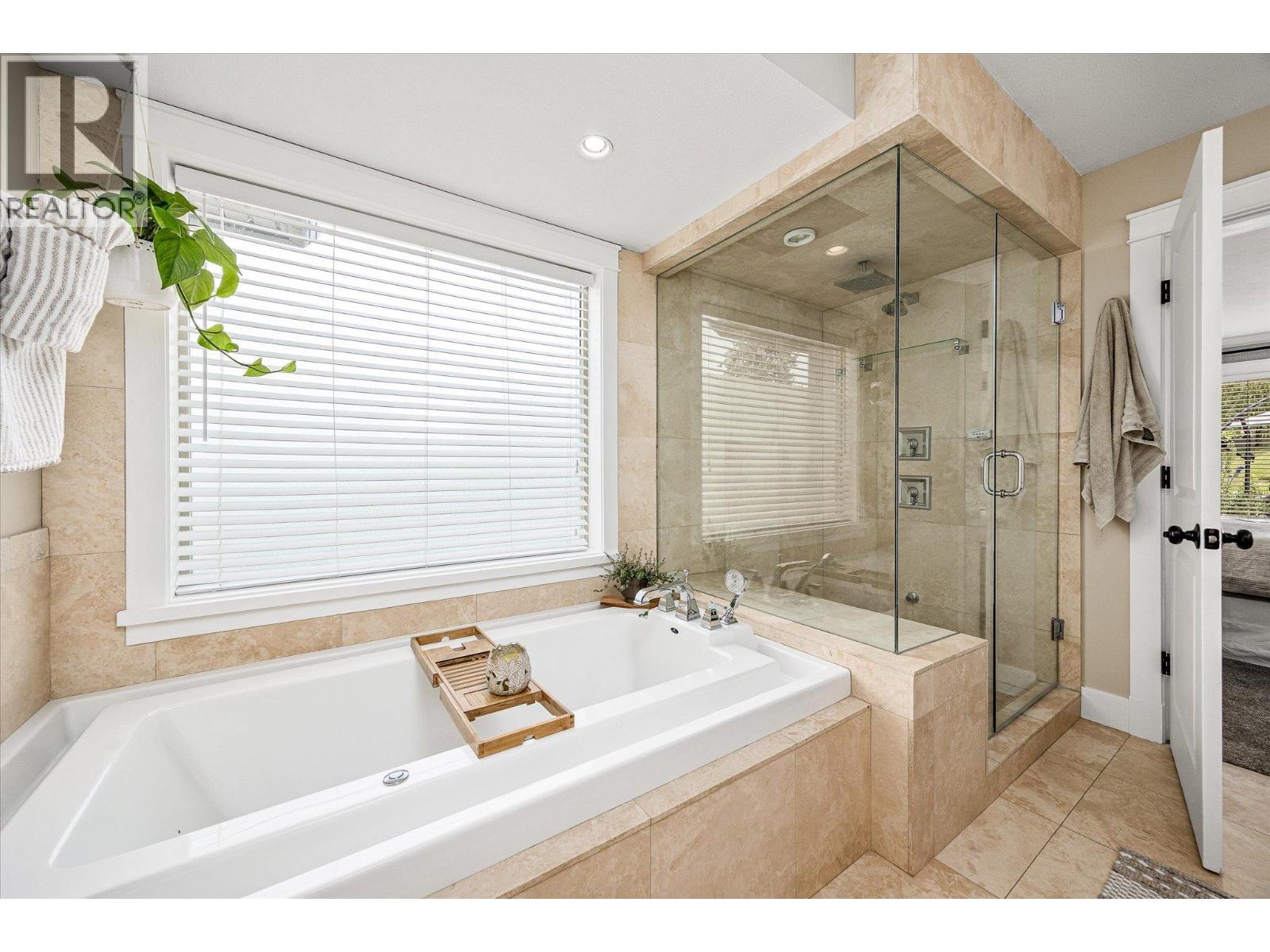 4841 Canyon Ridge Crescent, Kelowna, British Columbia  V1W 4A1 - Photo 21 - 10384162