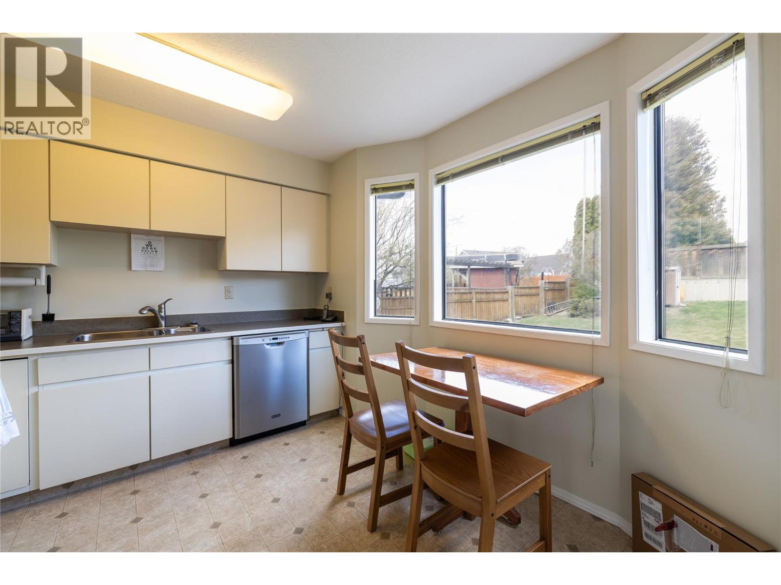 142 Whistler Drive, Kamloops, British Columbia  V2X 1X6 - Photo 7 - 10383698