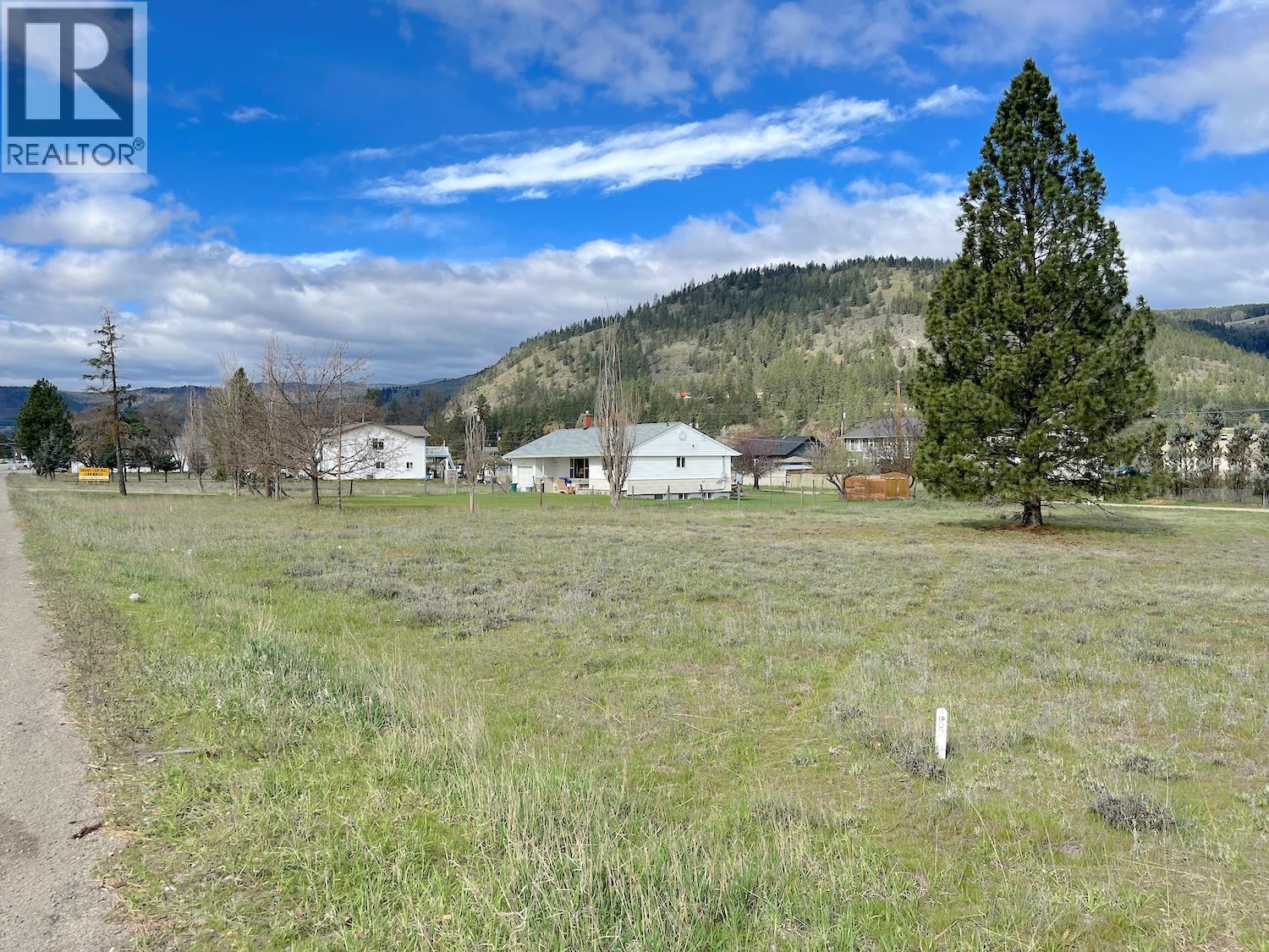 2545 Central Avenue, Grand Forks, British Columbia  V0H 1H0 - Photo 1 - 10384463