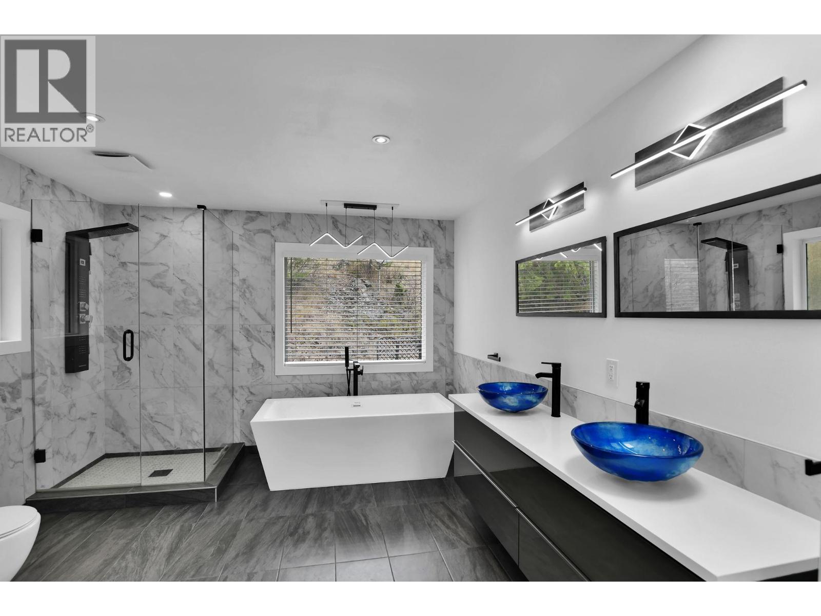 115 Par Boulevard, Kaleden, British Columbia  V0H 1K0 - Photo 8 - 10384307