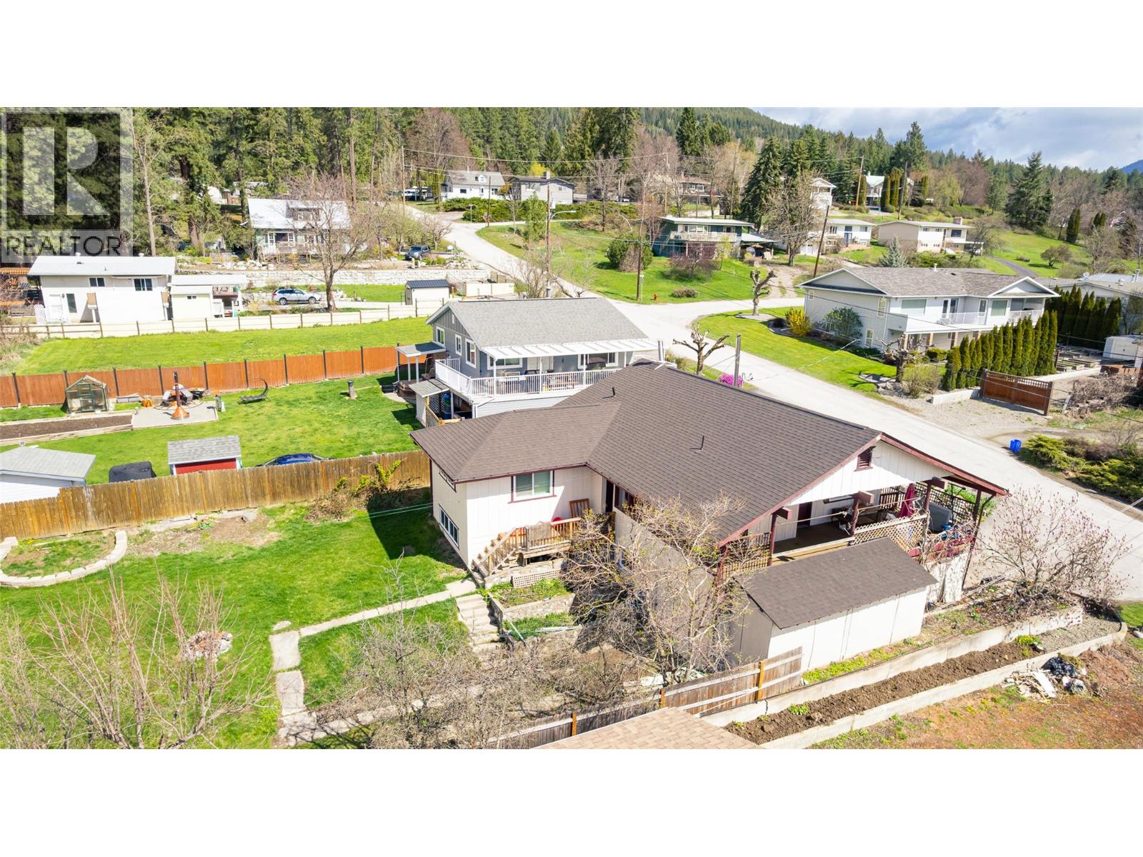 115 24th Avenue N, Creston, British Columbia  V0B 1G5 - Photo 35 - 10384235