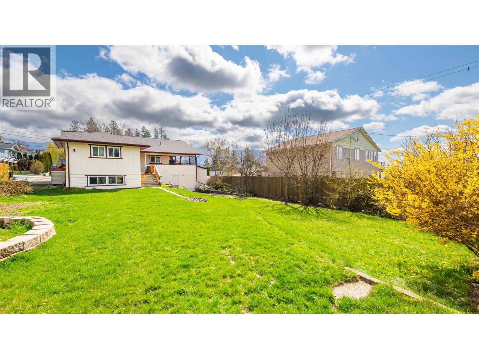 115 24th Avenue N, Creston, British Columbia  V0B 1G5 - Photo 4 - 10384235