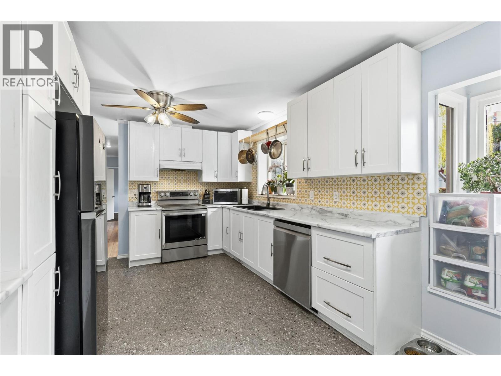 3503 20 Avenue, Vernon, British Columbia  V1T 1E9 - Photo 10 - 10384029