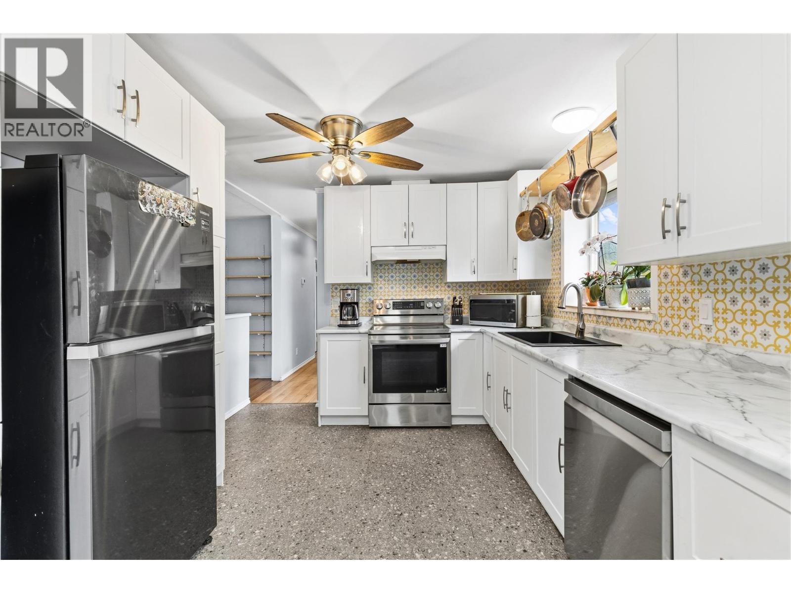 3503 20 Avenue, Vernon, British Columbia  V1T 1E9 - Photo 11 - 10384029