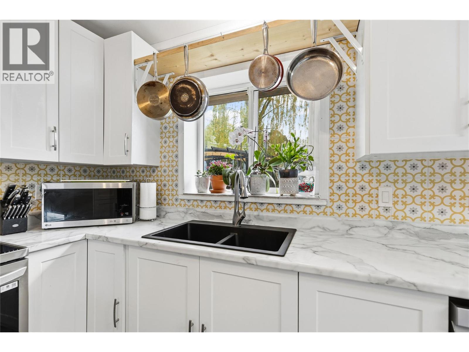 3503 20 Avenue, Vernon, British Columbia  V1T 1E9 - Photo 13 - 10384029