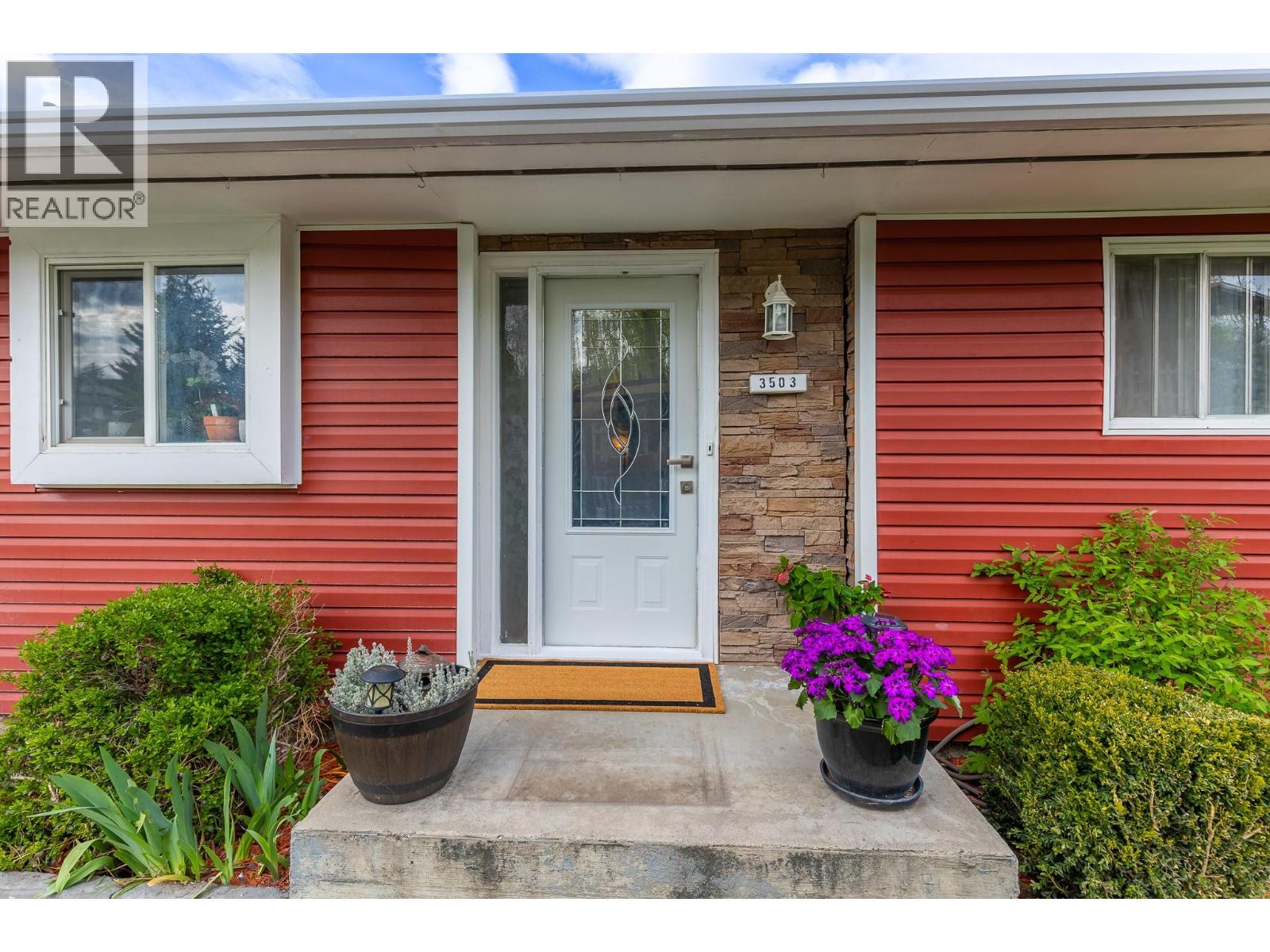 3503 20 Avenue, Vernon, British Columbia  V1T 1E9 - Photo 3 - 10384029