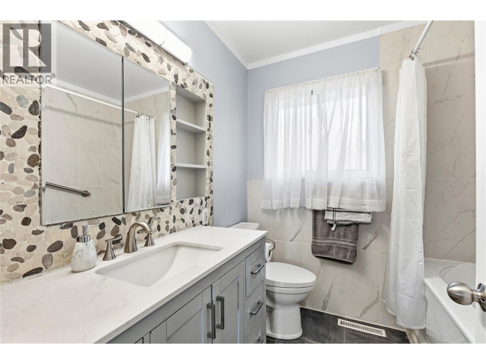 3503 20 Avenue, Vernon, British Columbia  V1T 1E9 - Photo 35 - 10384029