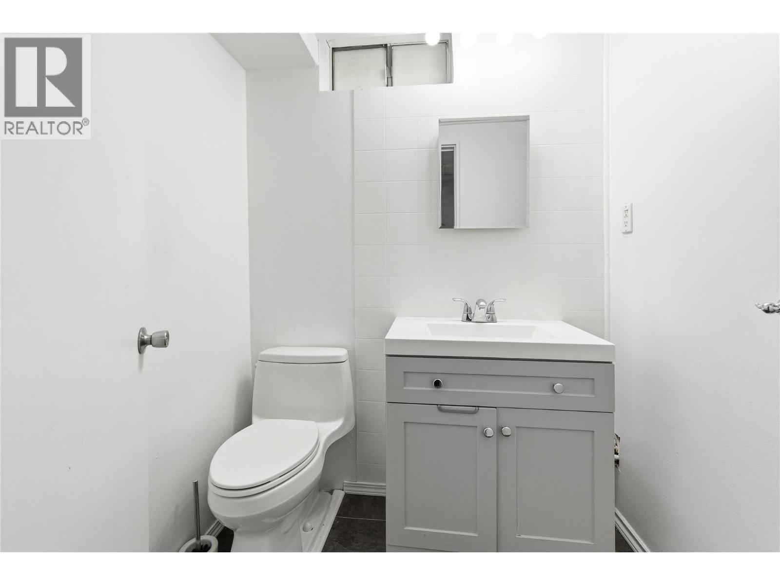 3503 20 Avenue, Vernon, British Columbia  V1T 1E9 - Photo 52 - 10384029