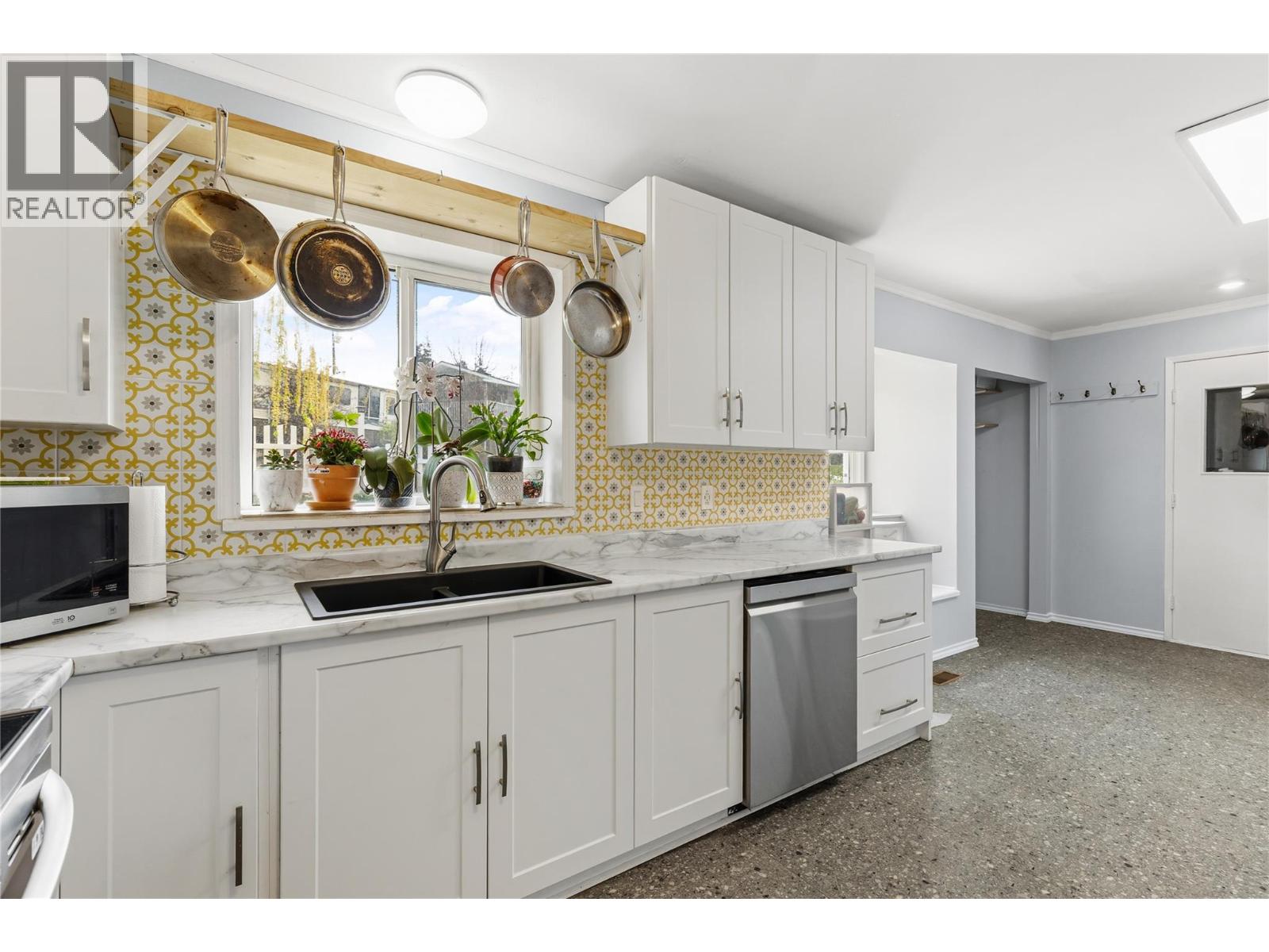 3503 20 Avenue, Vernon, British Columbia  V1T 1E9 - Photo 6 - 10384029