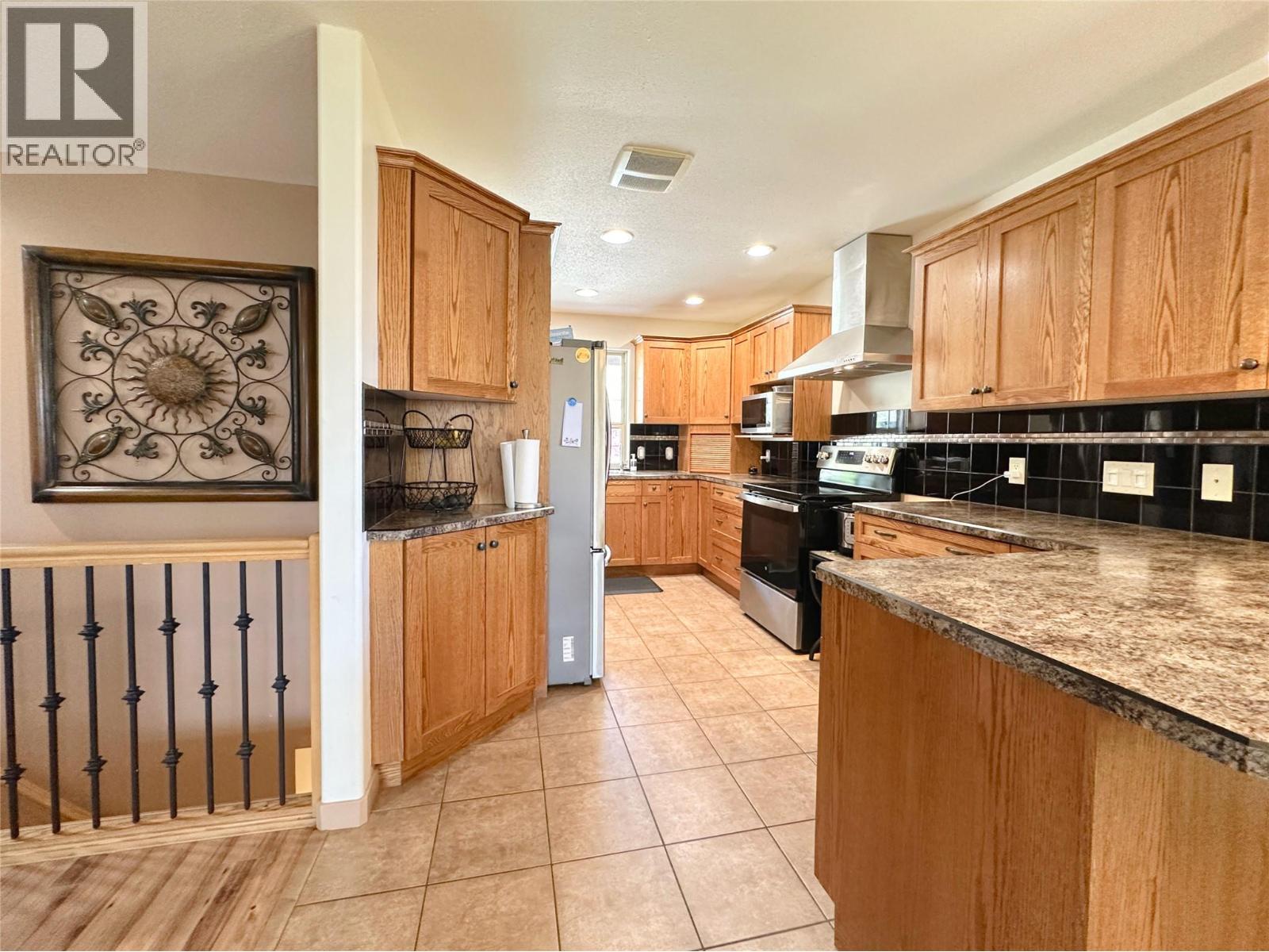 4005 Fairwinds Drive, Osoyoos, British Columbia  V0H 1V4 - Photo 10 - 10384023